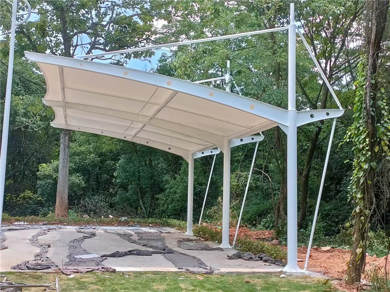 膜結(jié)構停車棚